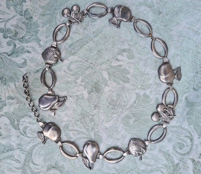 Vintage Metallgürtel mit Fruchtmotiv - gemarkt ''Spanien''