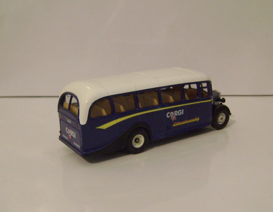 Coffret CORGI 1/50 - Bedford OB Pantechnicon & Bus - Photo 4/4