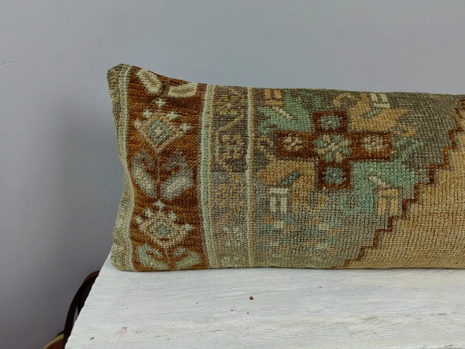 Funda de almohada lumbar alfombra turca vintage 12x48 | Cojín acolchado boho extra largo Foto 3 de 4