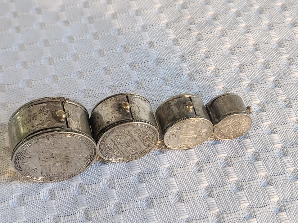 conjunto monedas plata antiguas india cajas Hyderabad indio 4  Foto 3 de 4