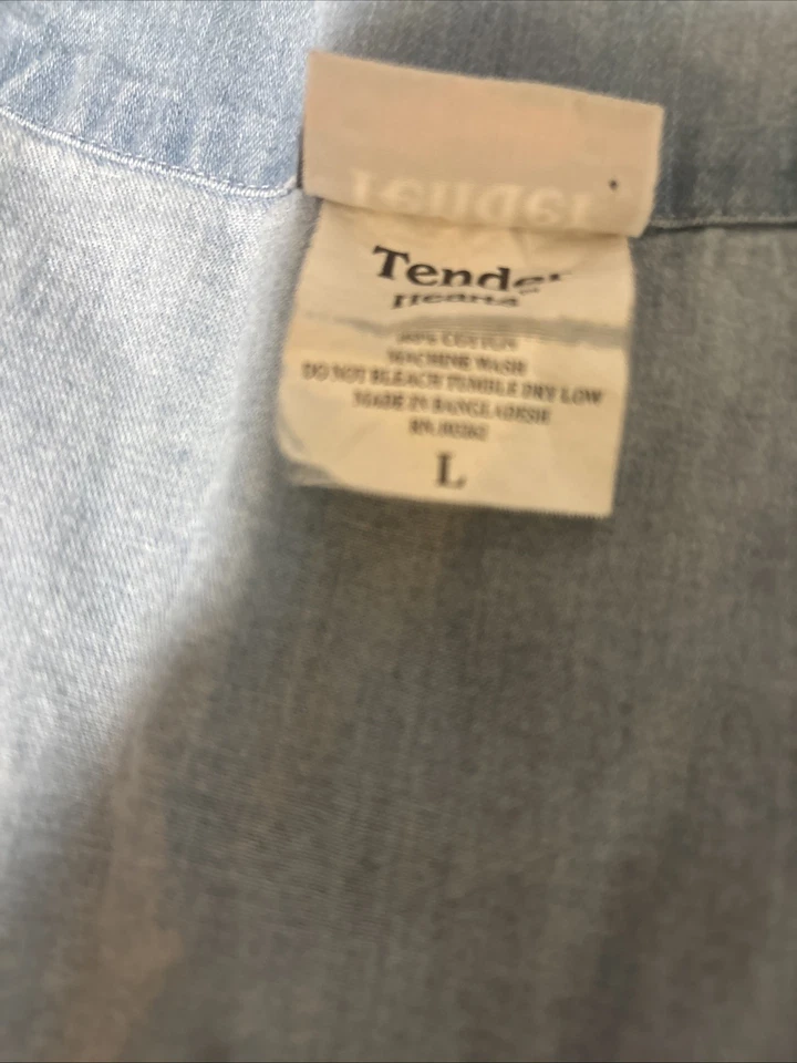 Lot Of 2 Women’s Large/XL Scrub Tops Long Sleeve Jeans And White Cotton - Image 3 of 4