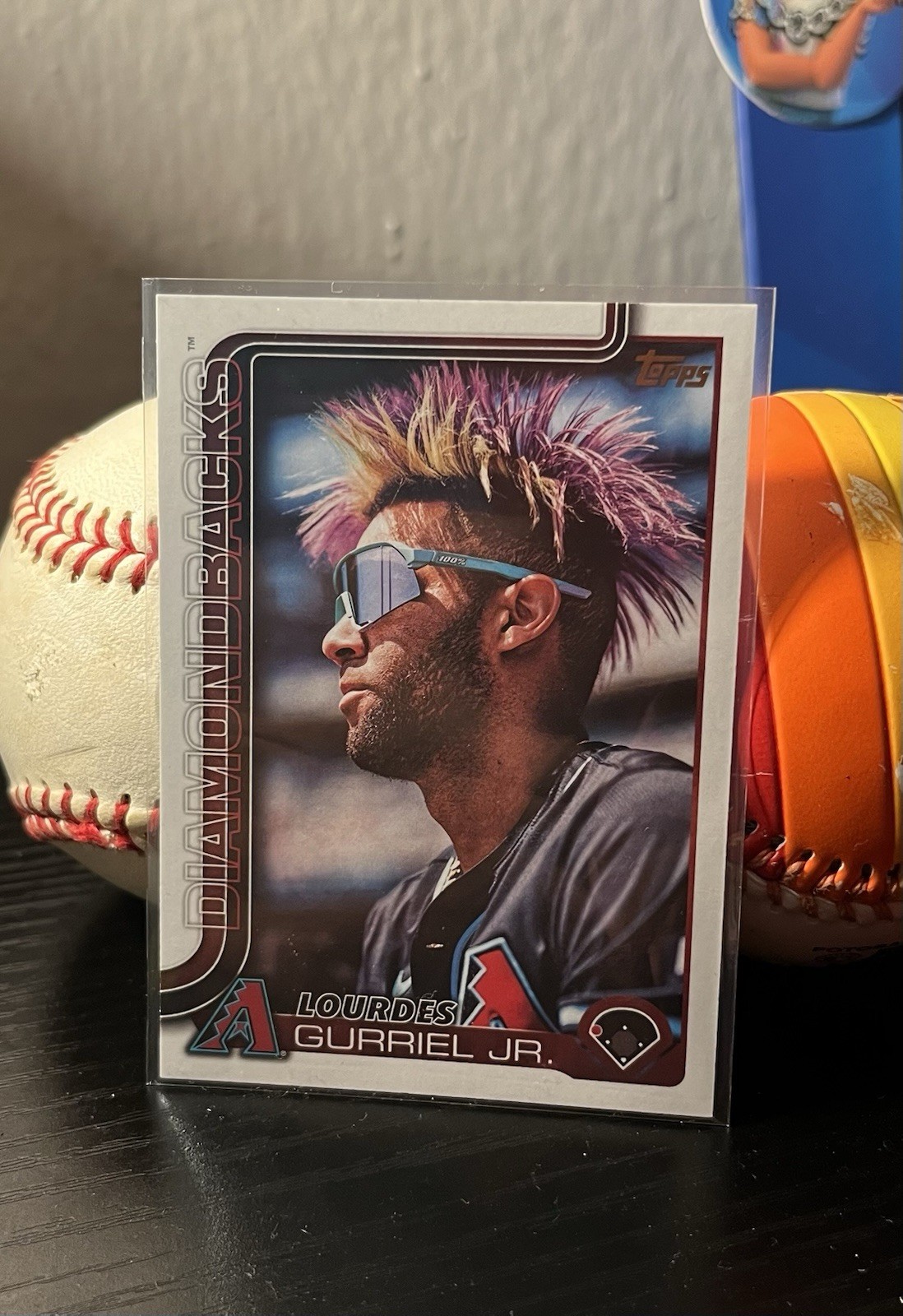 2025 Topps Series 1 LOURDES GURRIEL JR. GOLDEN MIRROR IMAGE VARIATION SSP #136