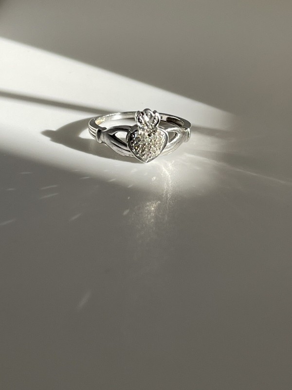 Sterling Silver 925 Diamond Irish Claddagh Ring Size 7