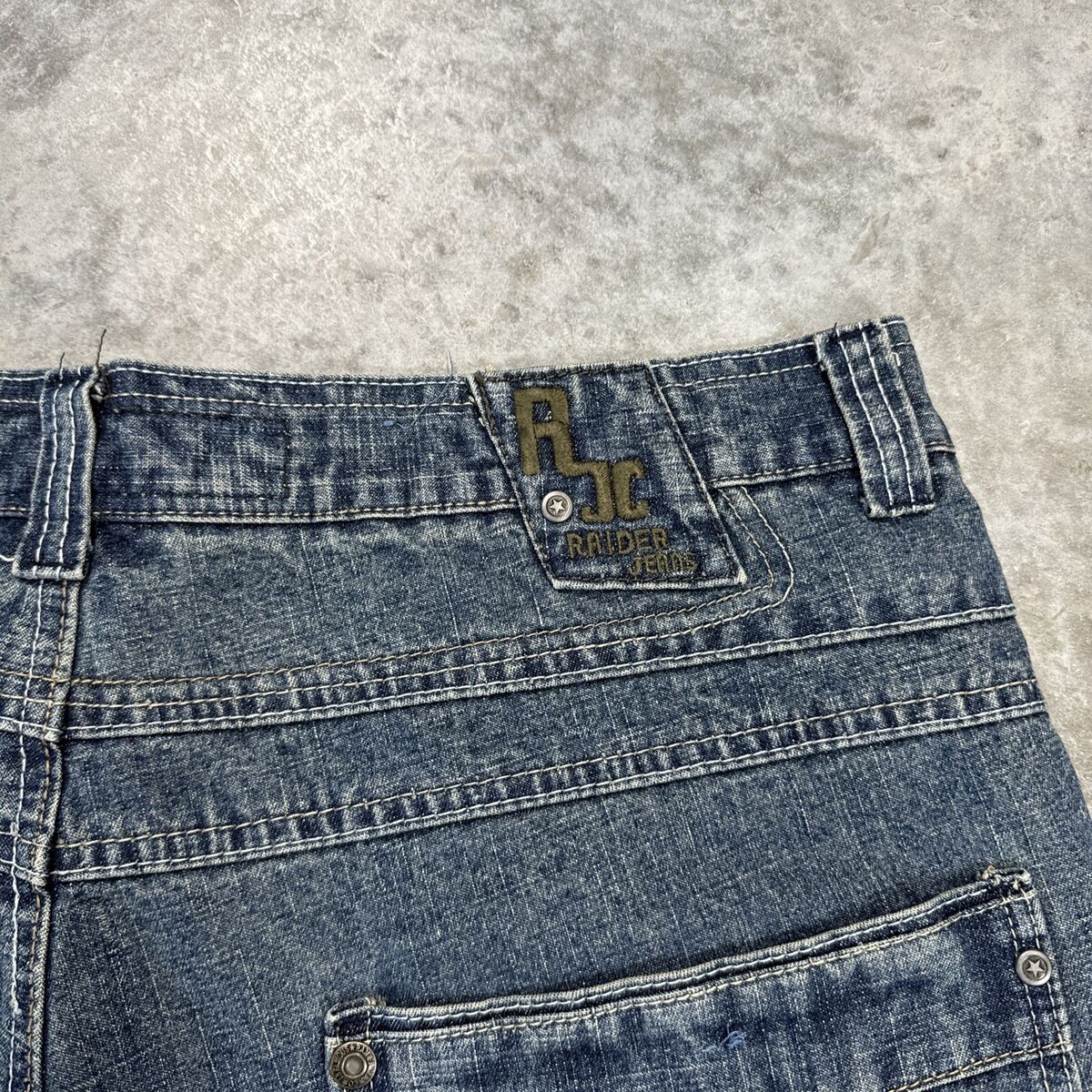 Vintage Y2K Raider Baggy Shorts mens 38 38x13 blue denim Vintage Y2K Raider Baggy Shorts mens 38 38x13 blue denim