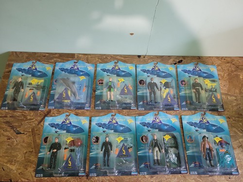 SEAQUEST DSV Figures ~NEW COMPLETE SET OF 9 Sealed Figures ~MINT Sealed Packages