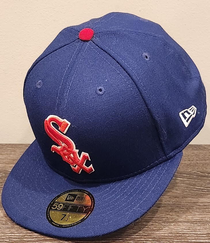 【US限定】NEW ERA 59FIFTY Chicago White Sox Navy Red Retro New Era Chicago White Sox Navy Blue & Red 59Fifty Fitted Hat