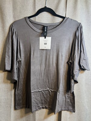 Large Agnes and Dora Country Road Top New With Tags!!