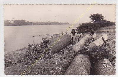 RPPC Côte D'Ivoire Abidjan Baie De Cocody Men Cutting Wood Edit Estel