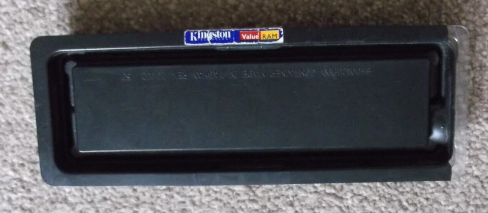 Kingston 256MB PC133 133MHz 168-Pin DIMM ( KVR133X64C3/256 9905220-006.A00 ) REF - Image 3 of 4