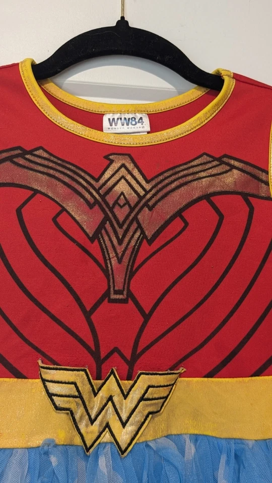 Disfraz de Mujer Maravilla para Niña 4-5 Juegos con disfraces con falda de tul  Foto 2 de 4