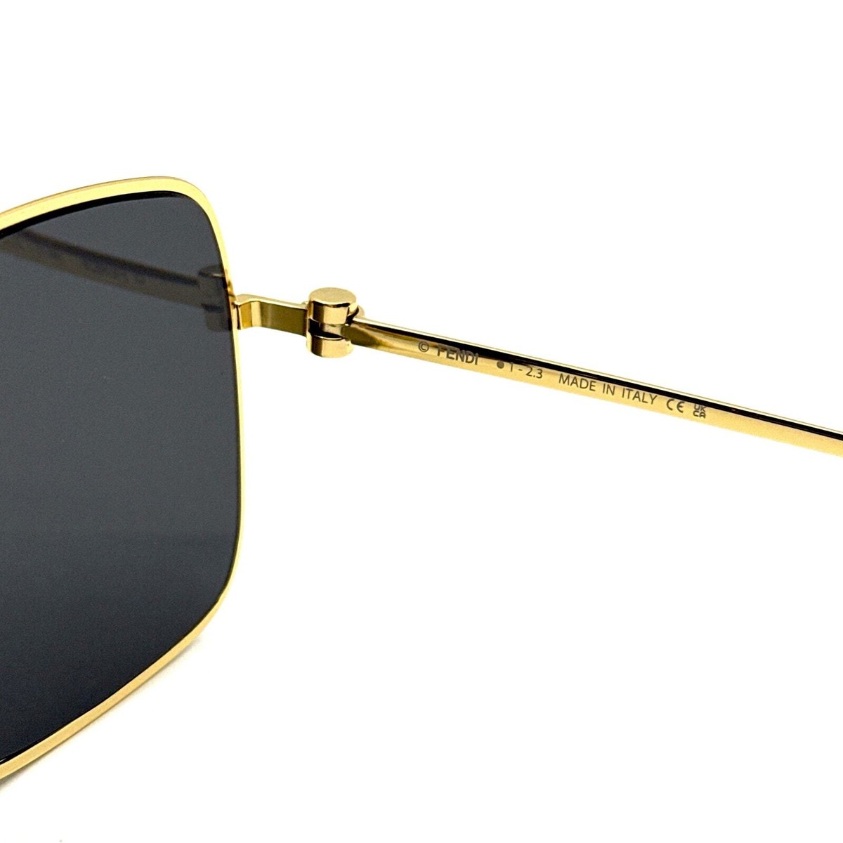 NEW!!! FENDI Sunglasses FE40123U 30A Authentic | eBay display picture 1