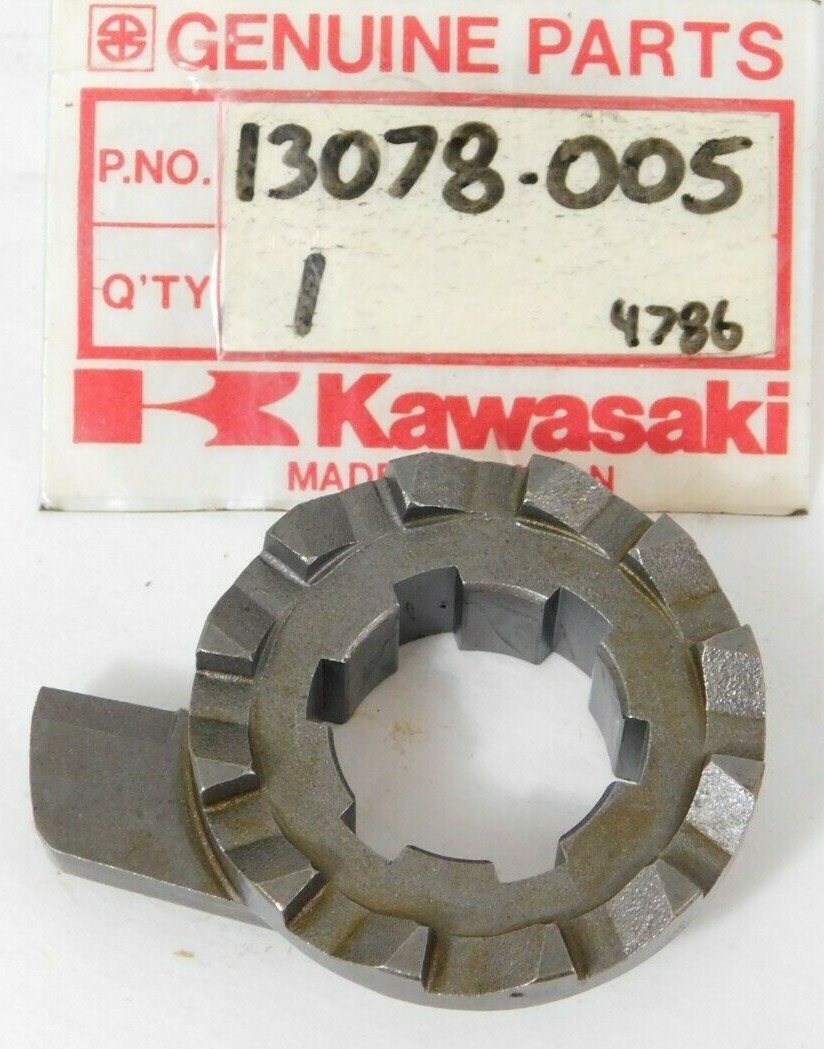 箱 NEW 1973-1975 Kawasaki 250 F11 F11M Kicker Kick Start Ratchet Gear