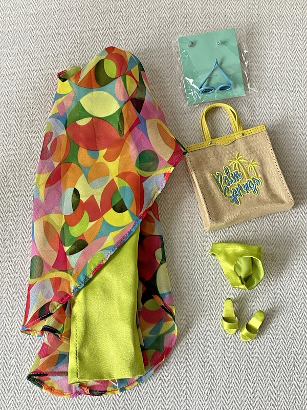 Perfectly Palm Springs Poppy Parker Gown, Shoes, Jewelry, Glasses, Panties, Tote