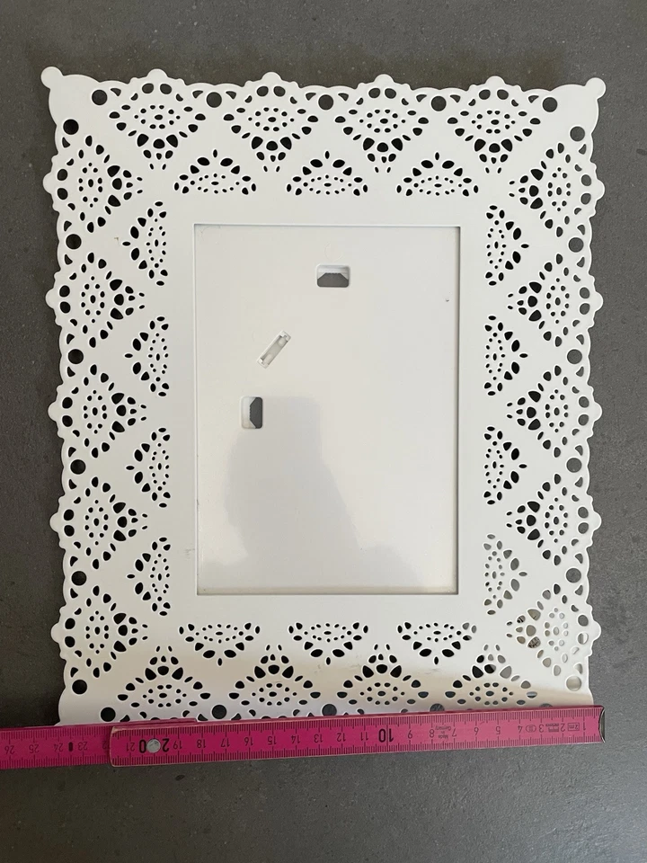 IKEA SKURAR Bilderrahmen Metall weiß Spitze Blumen 20529 ca. 24 x 29 cm - Bild 2 von 4