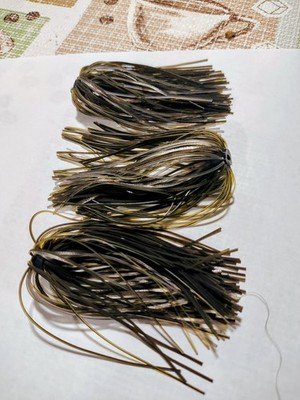10 - BAMA BUG BIOSILK HOLE IN ONE SKIRTS FOR FISHING - READ ENTIRE DESCRIPTION