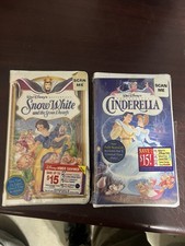 Cinderella and Snow White Walt Disney VHS Tapes Clam Shell Collectible Lot of 2