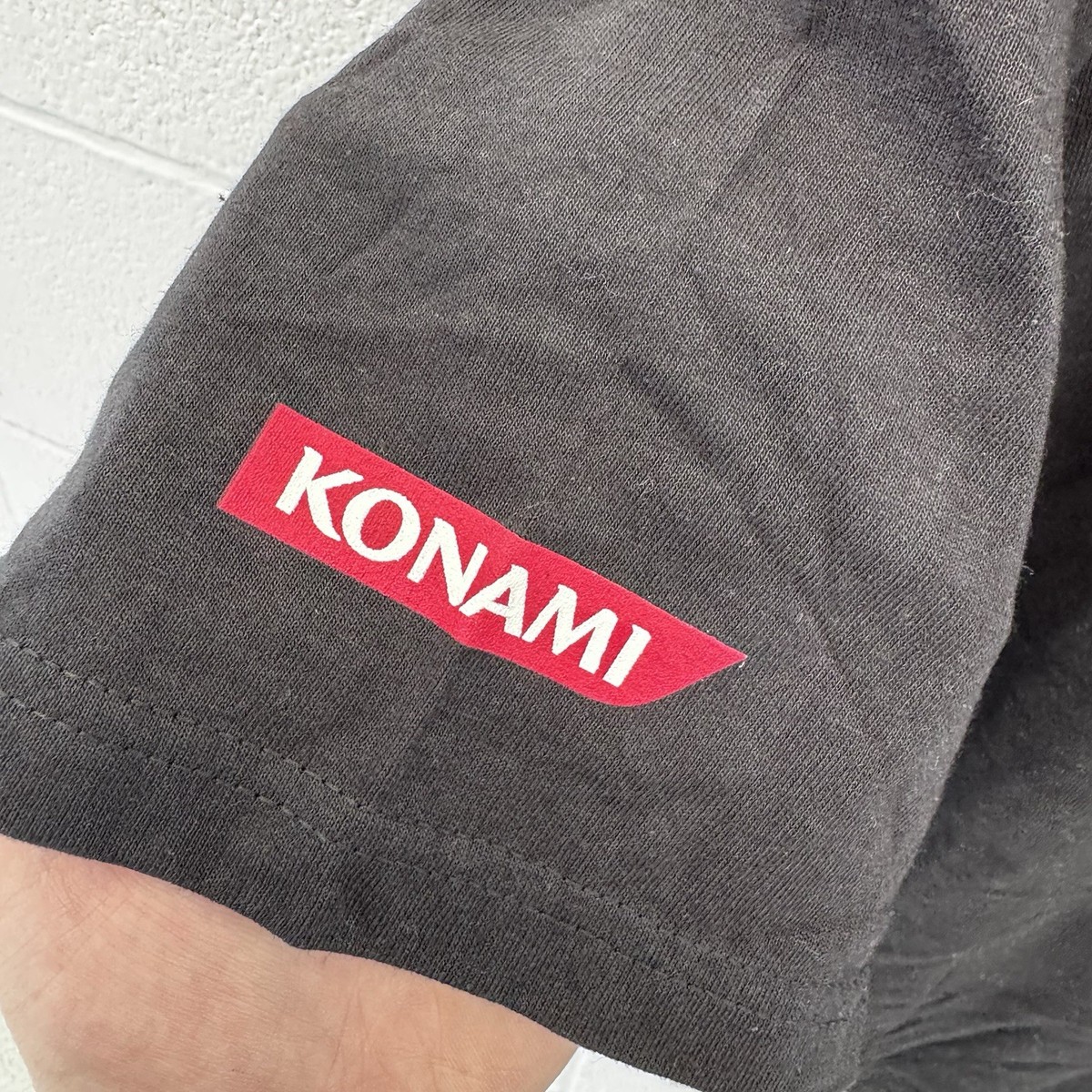 Konami Video Game Tee Around the Clock iTunes Music Frutiger Shirt XL Vintage View 3