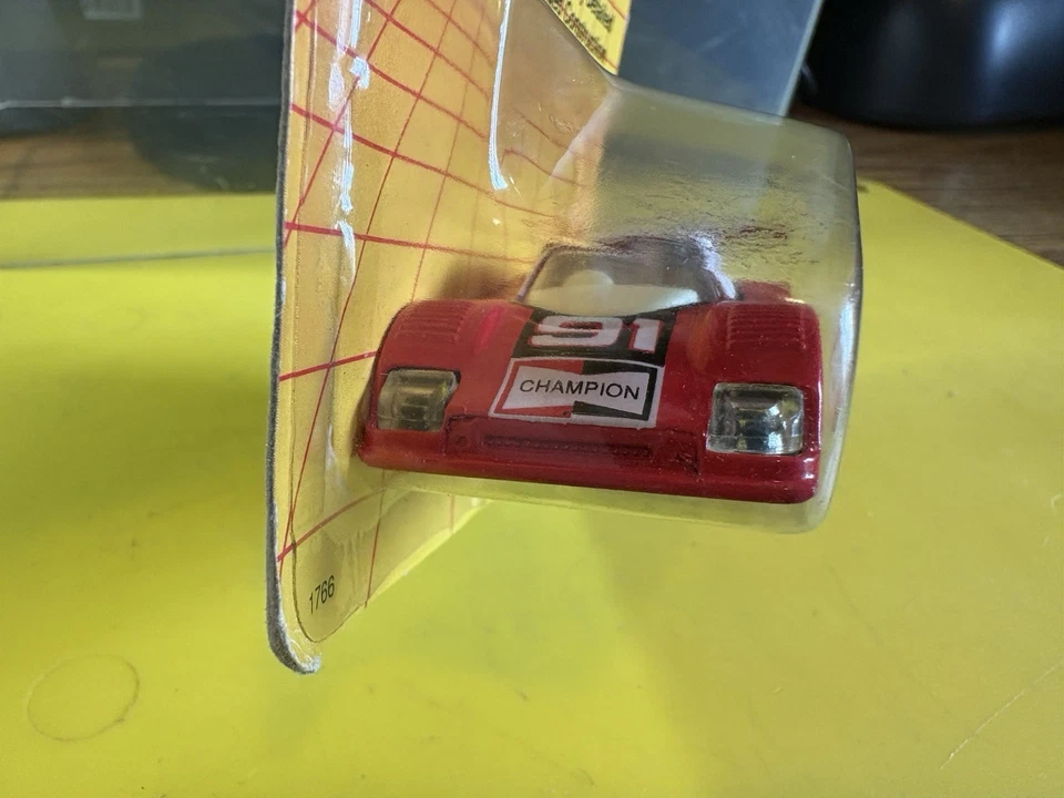 1993 Matchbox Sauber Group C Racer MB66 - New Color NIP HTF CHAMPION-GOODYEAR - Image 4 of 4