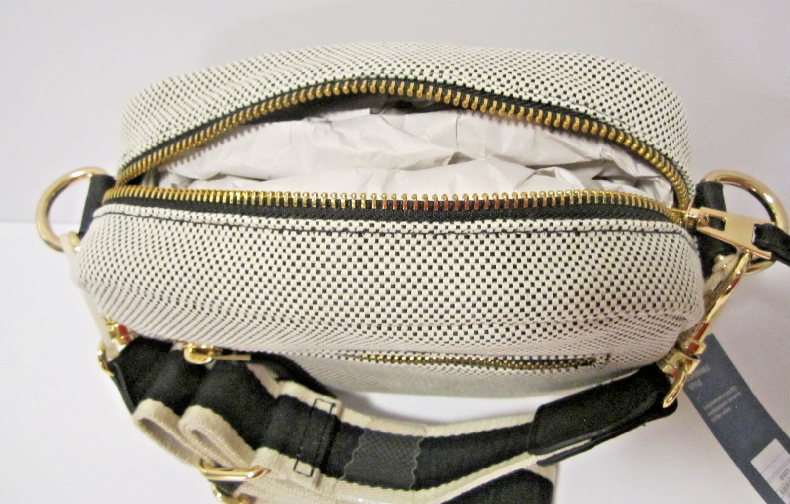 Universal Thread Black/Off White Crossbody Bag NWT — image 6