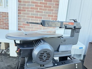 Craftsman 16" Scroll Saw Model 137.216160 with Matching Steel Support Stand