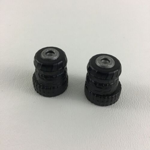 Disney Pixar Cars Action Shifters Luigis Tire Shop Playset McQueen 2013 Mattel - Picture 8 of 11