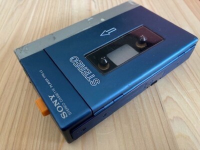 Beautiful SONY Walkman TPS-L2 Cassette Player 1st Gen with case