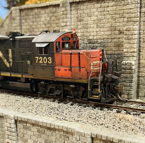 Rapido GP9rm HO Scale CN Radio controlled version DCC/Sound/NIB/Weathered - Picture 12 of 16