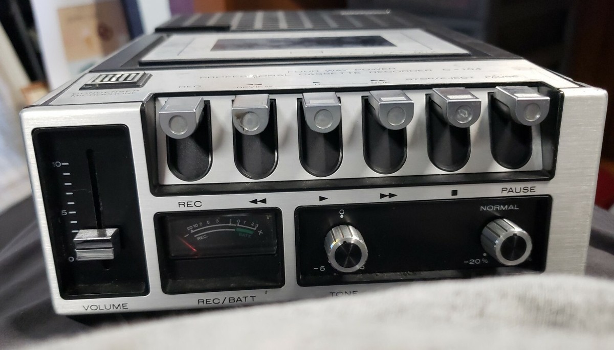 Marantz Superscope C-104 Professional Cassette Recorder w/battery