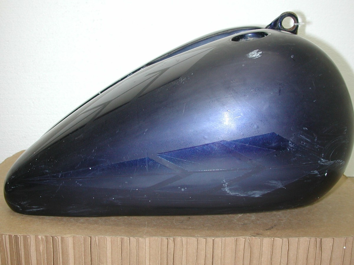 HARLEY DAVIDSON Softail 84-99 OEM Black 5.2 Gal Motorcycle Split