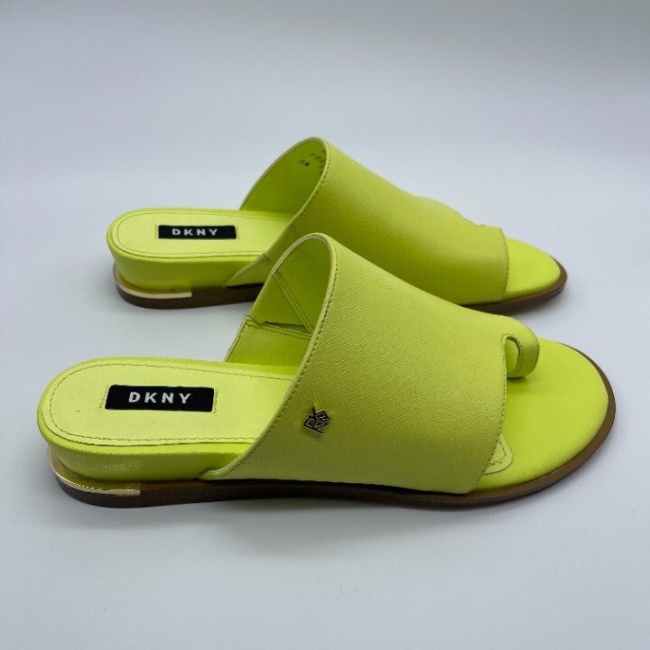 dkny daz flat sandals