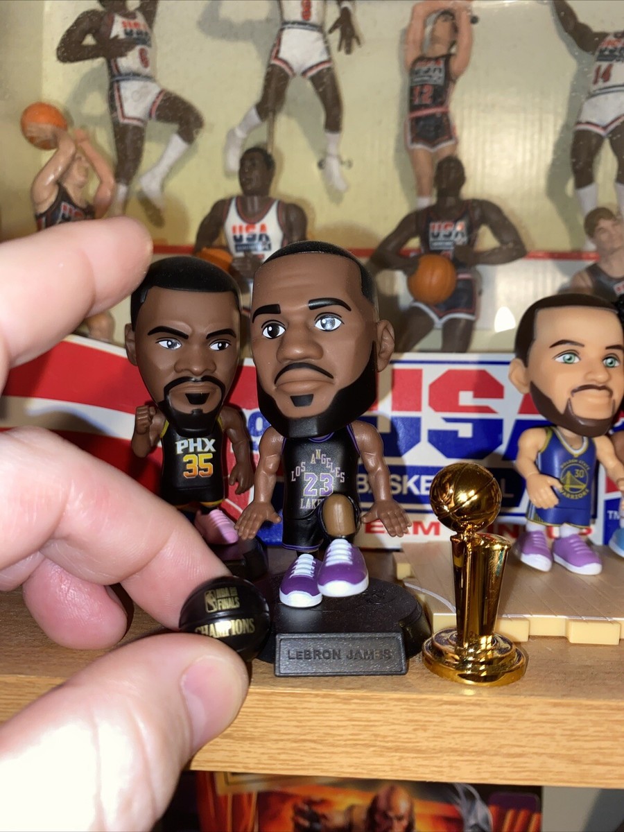 2023 Zuru NBA Ballers 5 Surprise Ultra Rare LeBron James 2023 Zuru NBA Ballers 5 Surprise Ultra Rare LeBron James