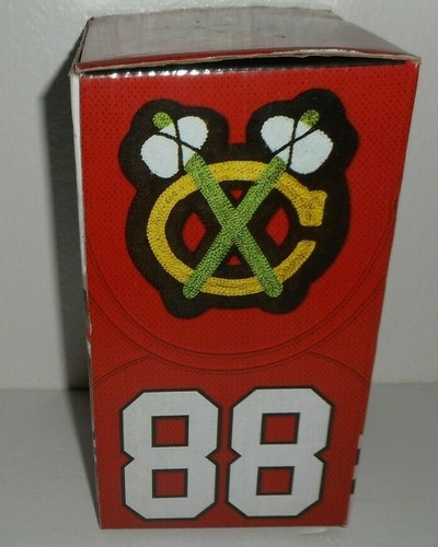 PATRICK KANE Chicago Blackhawks 88 BobbleHead Hockey NHL New Signed Private Bank - Picture 8 of 10