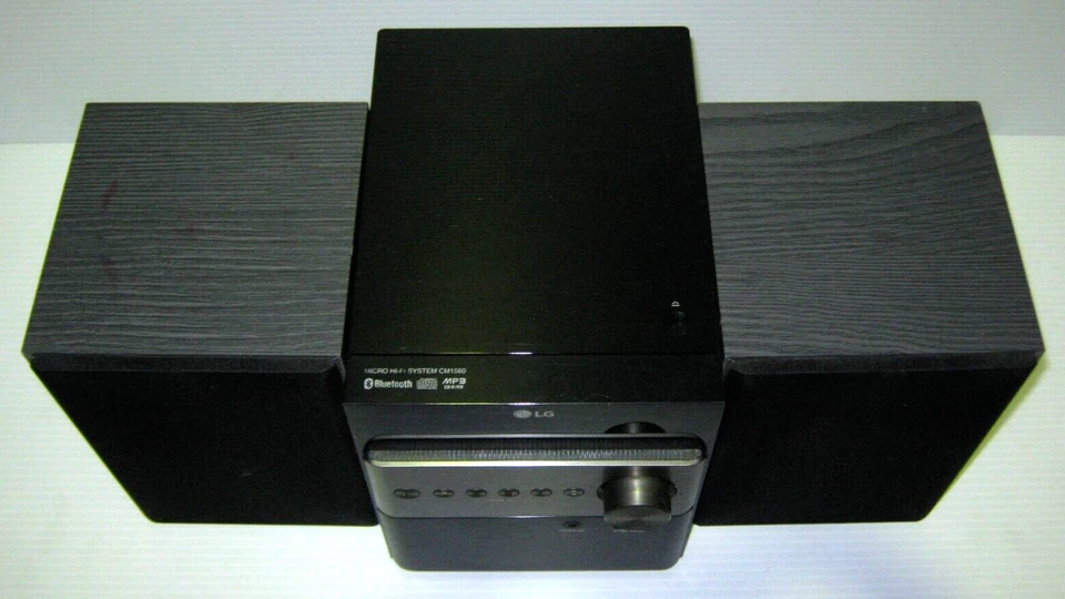 LG CM1560 - Sistema Micro Hi-Fi + Control Remoto - Reproductor de CD - Estéreo - Audio - En muy buena condición Foto 2 de 3