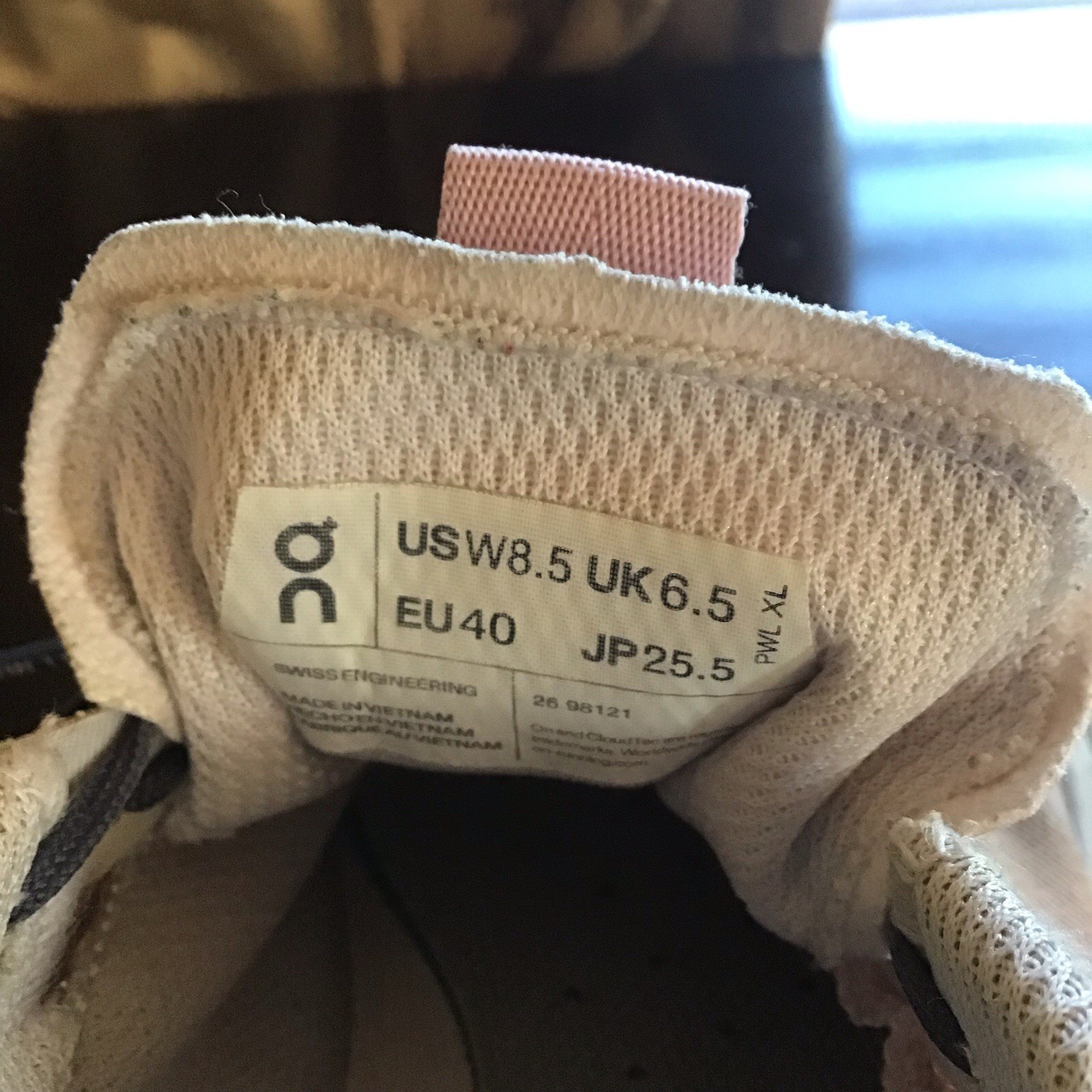 womens on cloud swiss engineering CloudTec shoes … - image 7