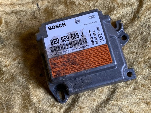 AUDI A4 / B6 Airbagsteuergerät / Steuergerät / nicht ausgelöst 8E0959655J BOSCH