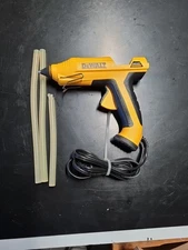 DEWALT DWHTGR50 50-Watt Corded Ceramic Rapid Heat Glue Gun
