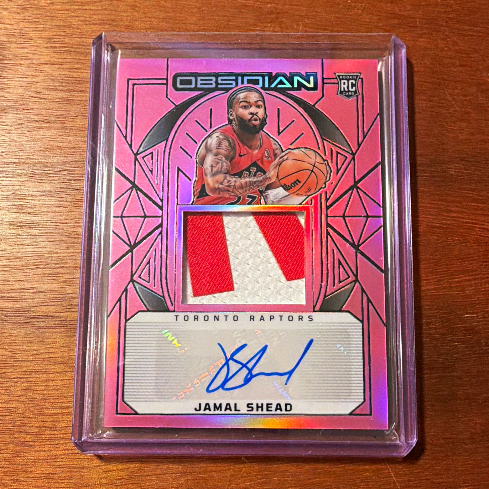 Panini 2024-25 Obsidian Jamal Shead RC Rookie Jersey Auto Pink Flood #214 /49
