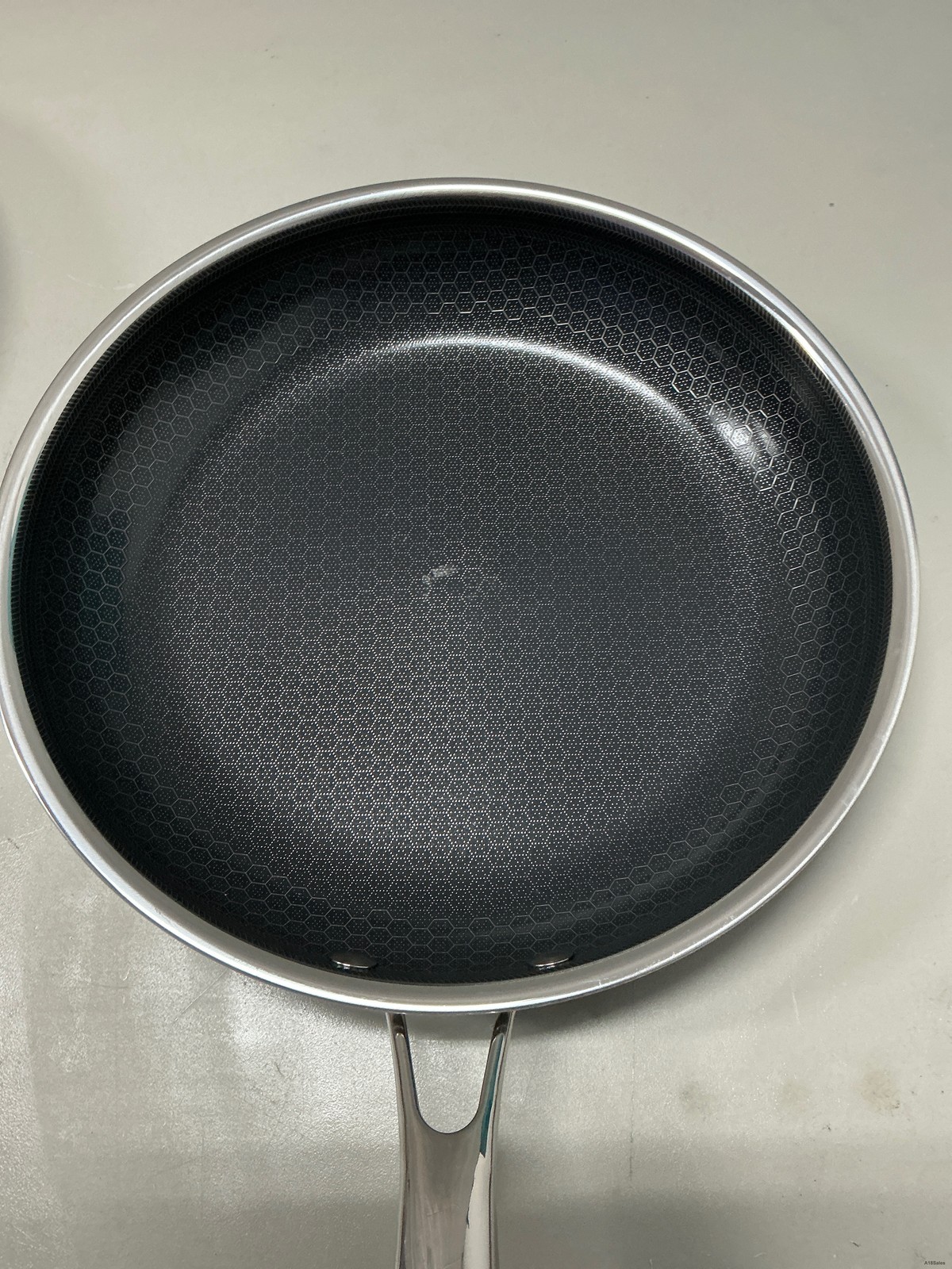 HEXCLAD 11" Hybrid Fry Pan With Stay Cool Handle No Lid