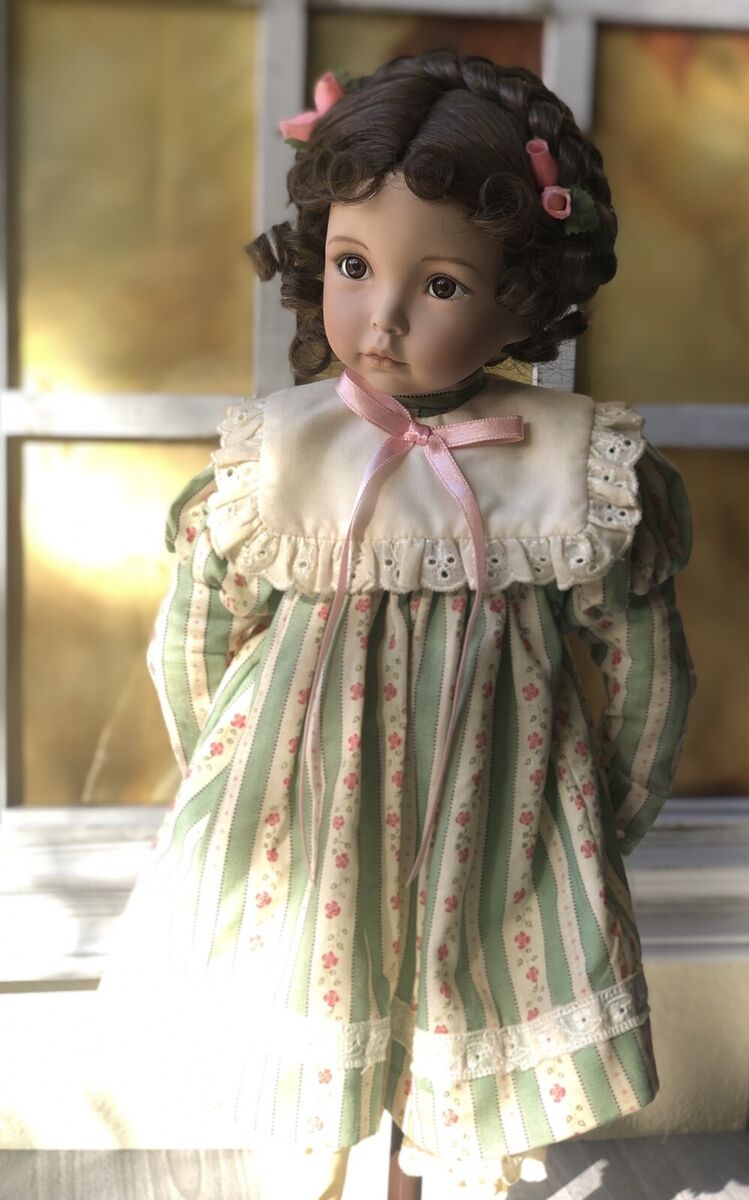 W/ COA Dianna Effner porcelain doll Emily 16” Ashton Drake W/ COA Dianna Effner porcelain doll Emily 16” Ashton Drake