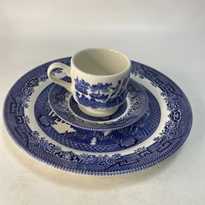 Churchill England Blue Willow 3 Piece Set 10" Dinner Plate Cup & Saucer NEW