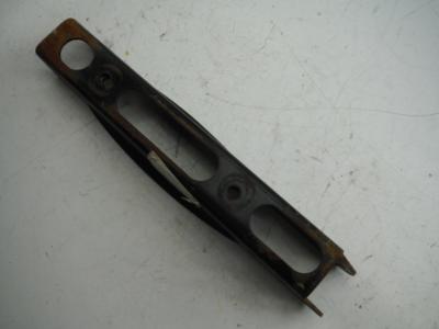 02 03 04 Honda TRX250TE Recon ES Lt BRACKET, CENTER SPLASH GUARD