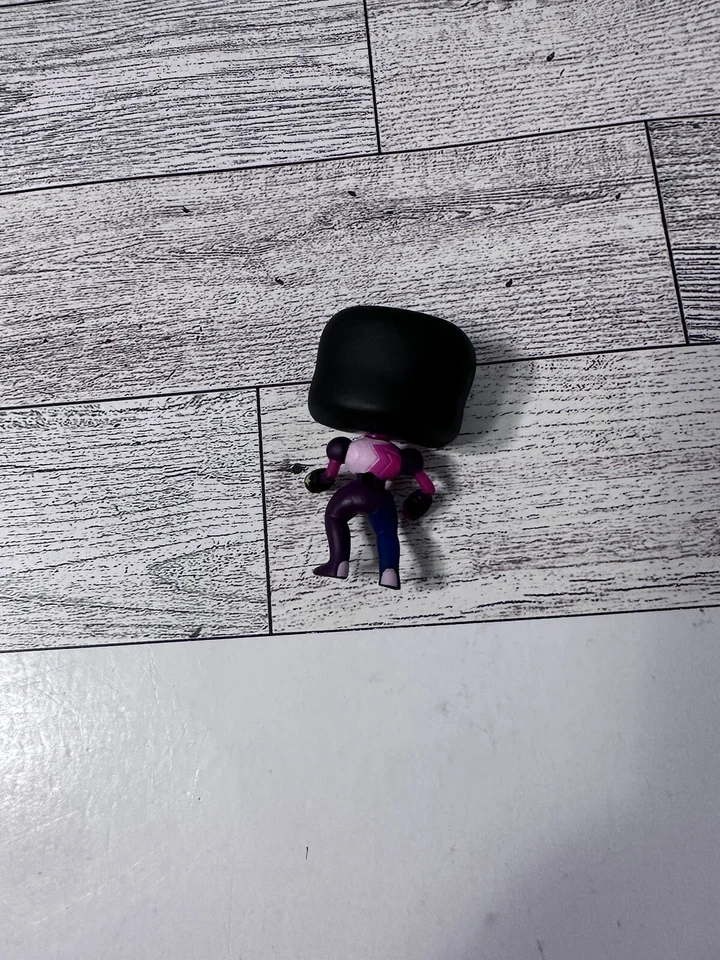 2016 Funko Mystery Minis Cartoon Network Steven Universe Garnet Toy Figure - Image 2 of 4