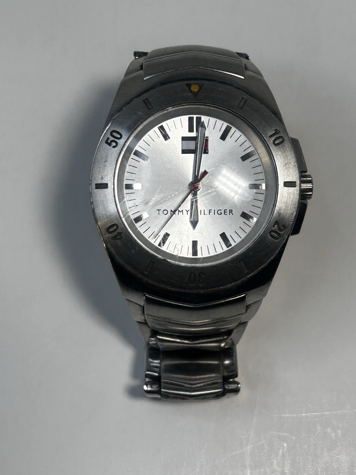 Tommy Hilfiger Men's Stainless Steel Water Resistant Watch 99ft Model 90214 White Back