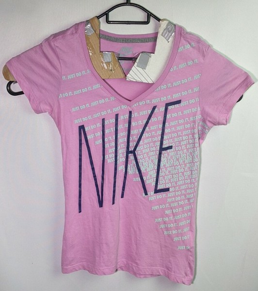 Nike Women's Pink V-neck Graphic T-shirt - Size Small