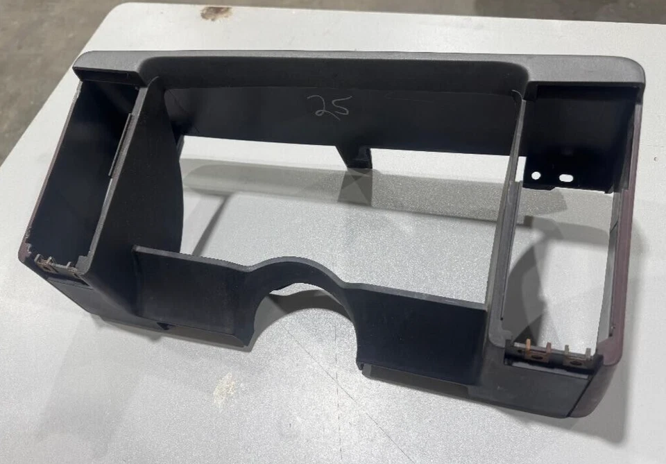 1986-1994 Chevy S10/Blazer/S15/Jimmy cuadro de instrumentos bisel P/N 15642522 OEM Foto 3 de 4