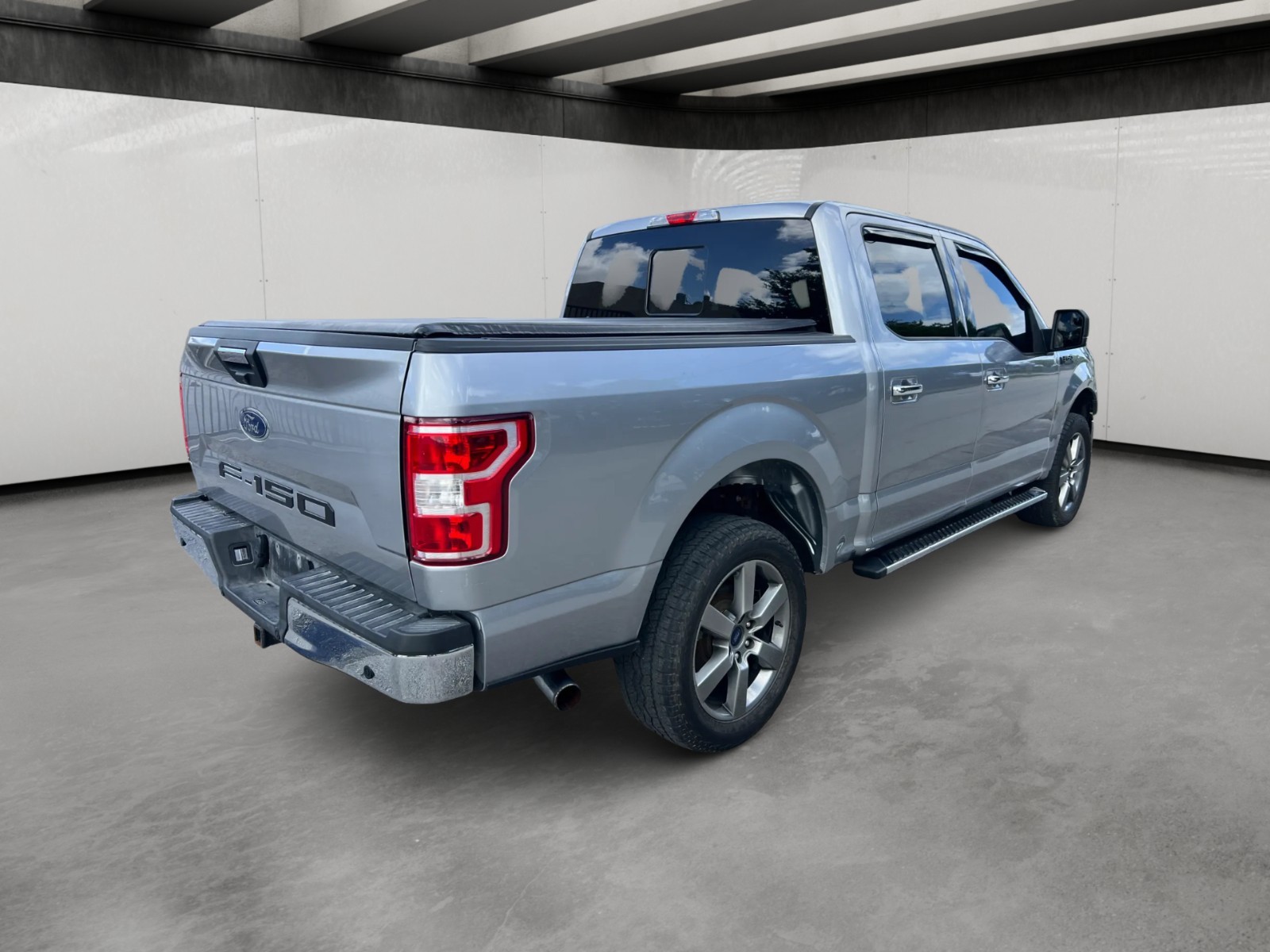Ford F-150 - Image 8