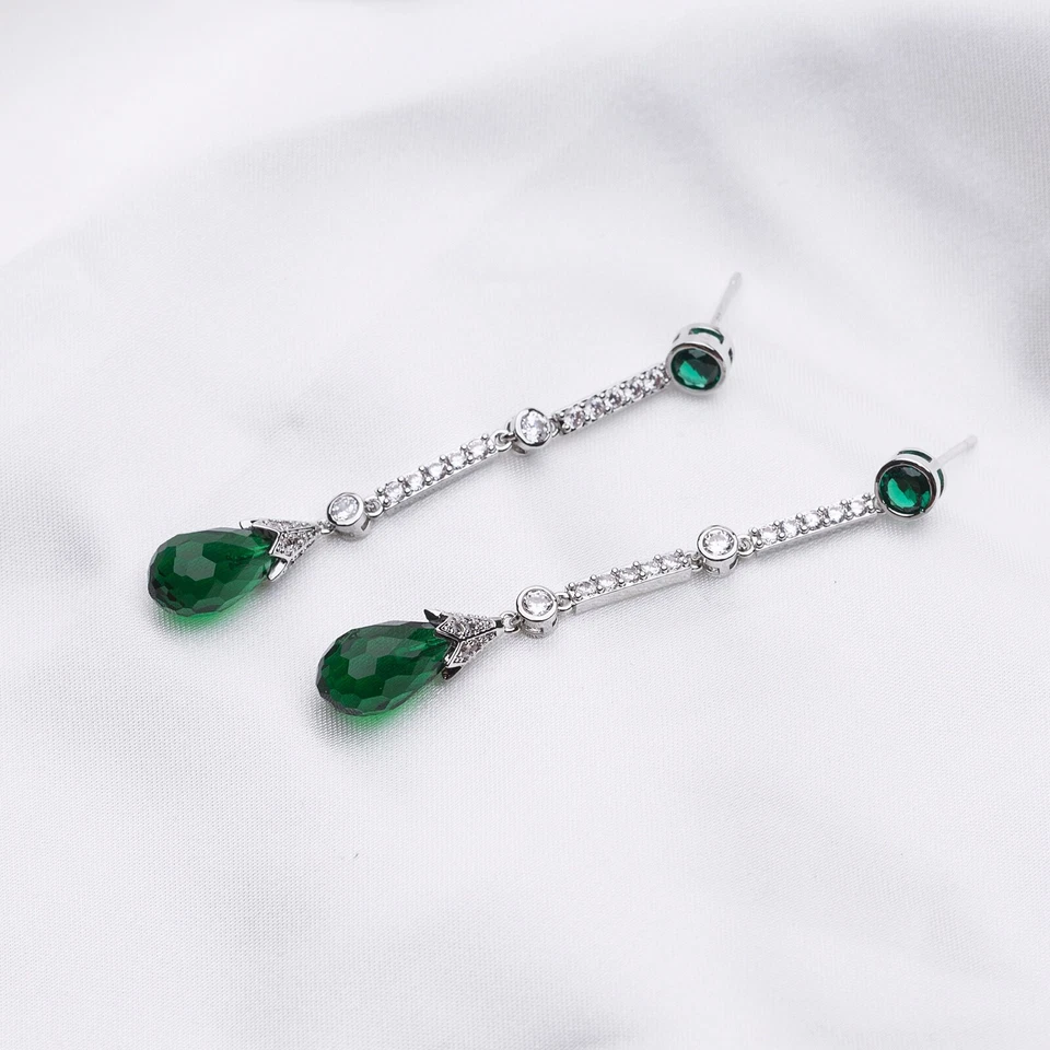 Orecchini Titanic Con Cristallo Verde E Zirconia Cubica 5A In Oro O Argento - Immagine 4 di 4