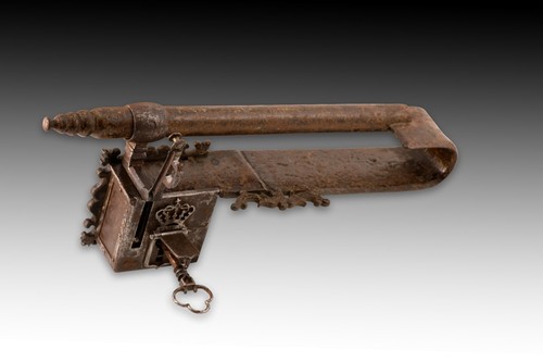 Lock. Wrought iron. Spanish School, 17th century. - Picture 7 of 10