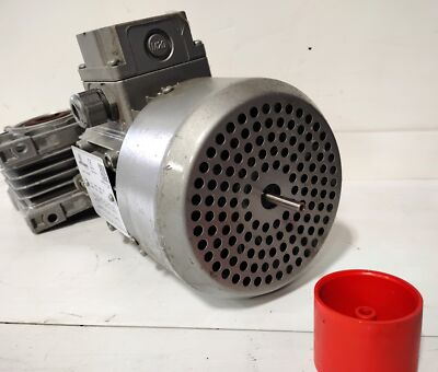 Motovario TS71B4 230/400 V AC Electric Motor w/ NMRV 050 30:1 Gear