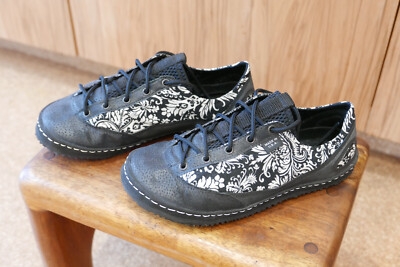 SOM Footwear UNISEX Hiking Shoes NEW OLD STOCK soms Size Mens